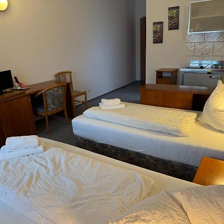 Gaestezimmer Gasthof Becker Hotel Wulfrath Ngoại thất bức ảnh