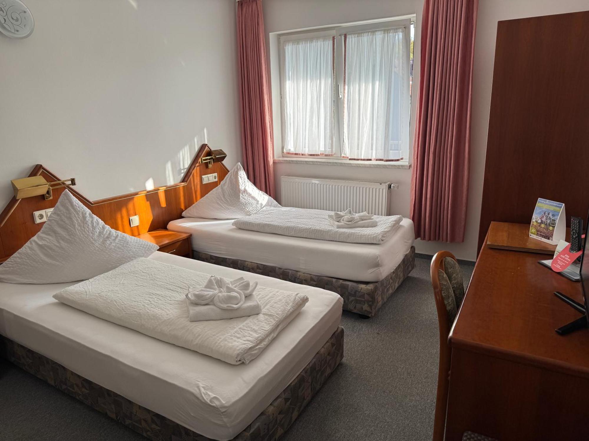 Gaestezimmer Gasthof Becker Hotel Wulfrath Ngoại thất bức ảnh